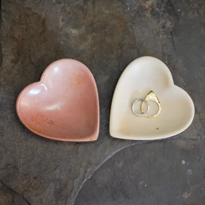 Täljstensfat formad som ett hjärta (rosa) - Fairtrade - Bild 2