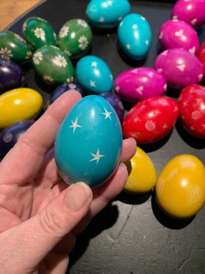 Ägg med mönster - Ljusblått - Täljsten