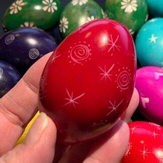 Ägg med mönster - Rött - Täljsten