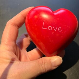 Stort Hjärta med texten Love