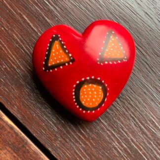 Täljstenshjärta Rött med mönster 2