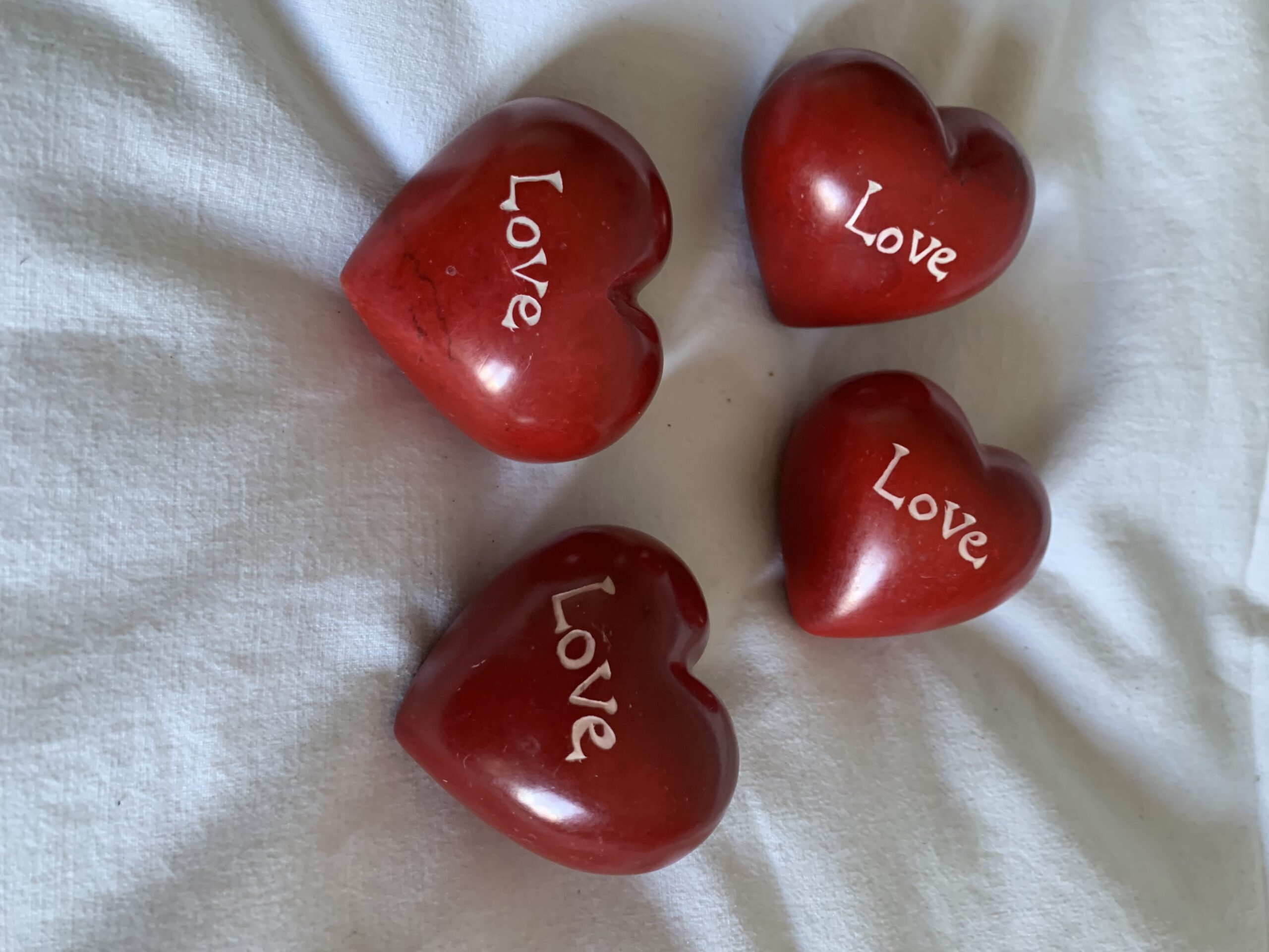 Täljstenshjärta Love Rött - Bild 2